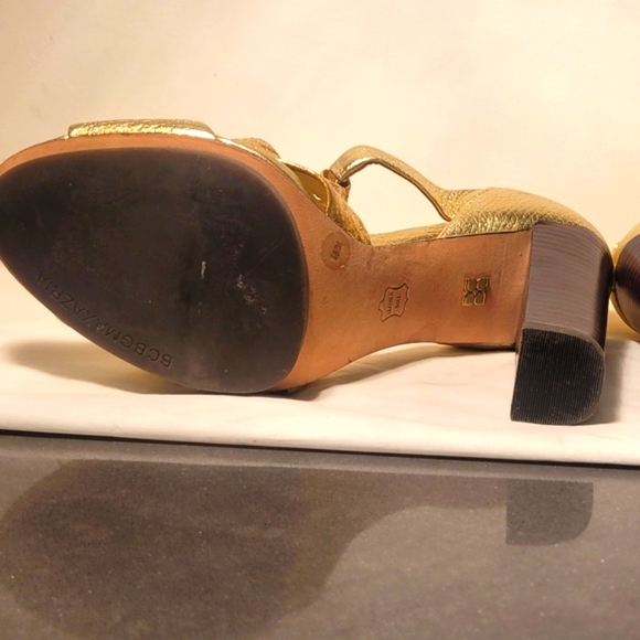 BCBG Maxazria leather open toe shoes - Picture 8 of 9